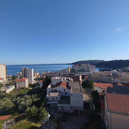 Apartment Elia - Great One Bedroom With Pool And Seaview